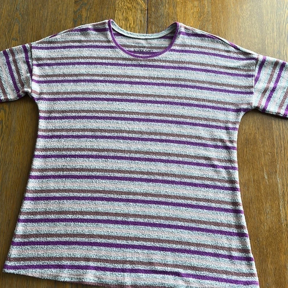 Torrid Super Soft Plush gray w/purple lt pink and lt brown stripes size 00